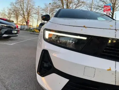 Photo 12 Opel Astra  1.2 Turbo 130ch GS