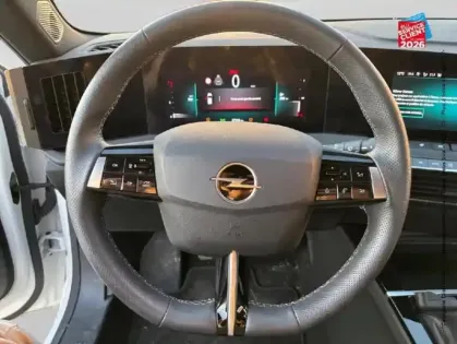 Photo 11 Opel Astra  1.2 Turbo 130ch GS