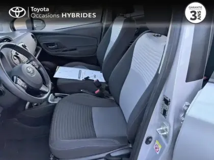 Photo 10 Toyota Yaris  HSD 100h Dynamic 5p