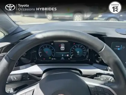 Photo 12 Volkswagen Golf  1.0 eTSI OPF 110ch Active DSG7