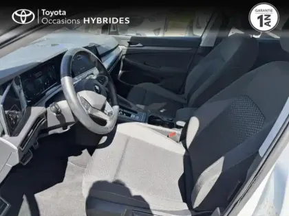 Photo 10 Volkswagen Golf  1.0 eTSI OPF 110ch Active DSG7