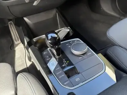 Photo 10 BMW Serie 1 Série 1 116iA 109ch M Sport DKG7