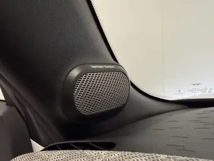 Photo 14 Mini Cooper Gén. IV (F67) Ph1 Favoured 2