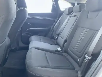 Photo 11 Hyundai Tucson  1.6 CRDI 136ch Hybrid 48V Business DCT7