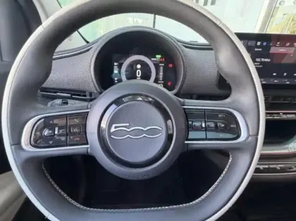 Photo 14 Fiat 500  e 118ch La Prima by Bocelli