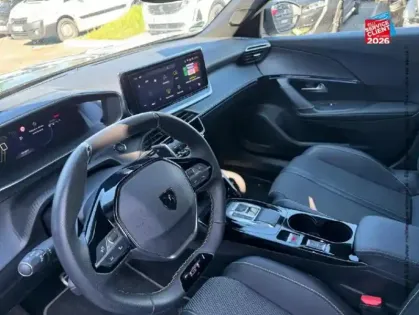 Photo 29 Peugeot 2008  1.2 Hybrid 136ch GT e-DCS6