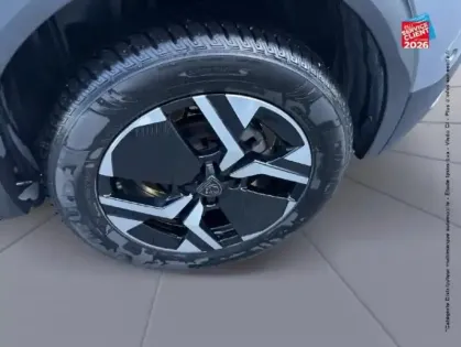 Photo 24 Peugeot 2008  1.2 Hybrid 136ch GT e-DCS6