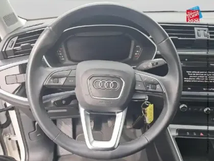 Photo 11 Audi Q3  35 TFSI 150ch Design