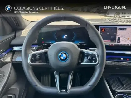 Photo 5 BMW Serie 5 Série 5 Touring i5 340ch M Sport eDrive40