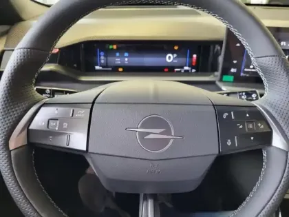Photo 14 Opel Grandland  1.2 Turbo Hybrid 145ch GS e-DCT6