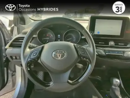 Photo 8 Toyota C-HR  122h Distinctive 2WD E-CVT MY22