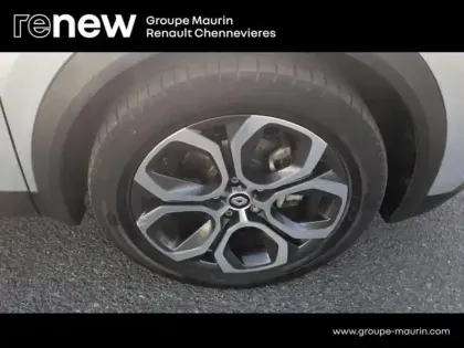 Photo 11 Renault Captur  1.6 E-Tech hybride 145ch Intens -21