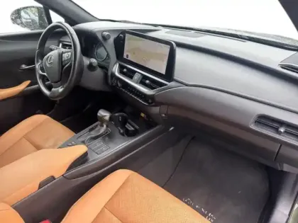 Photo 8 Lexus UX  250h Le 2WD