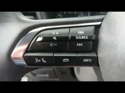 Photo 12 Mazda Mazda3 Mazda 3 2.5 e-SKYACTIV-G M-Hybrid 140ch Homura 2025