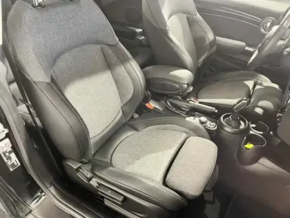 Photo 8 Mini Mini  Cooper 136ch  Edition Camden BVA7