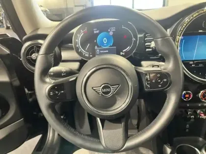 Photo 5 Mini Mini  Cooper 136ch  Edition Camden BVA7