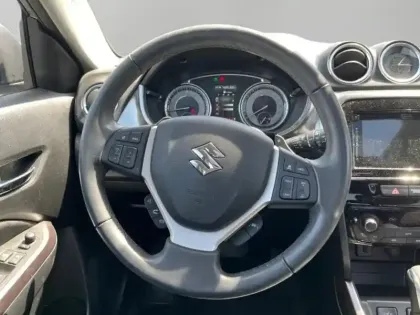 Photo 11 Suzuki Vitara  1.5 Dualjet Hybrid 115ch Style Auto Allgrip