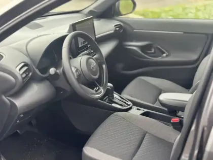 Photo 6 Toyota Yaris Hybride 1.5 HYBRID 116H DESIGN BUSINESS PACK CARGO