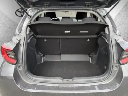 Photo 9 Toyota Yaris 120 VVT-i Design