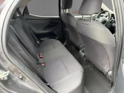 Photo 13 Toyota Yaris 120 VVT-i Design