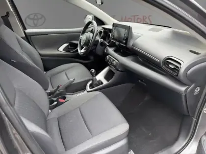 Photo 14 Toyota Yaris 120 VVT-i Design