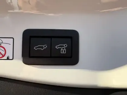 Photo 18 Toyota C-HR Gén. II Ph1 Graphic 5