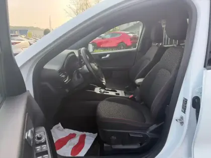 Photo 9 Ford Kuga Gén. III Ph2 ST-Line 5