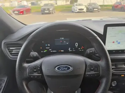 Photo 6 Ford Kuga Gén. III Ph2 ST-Line 5