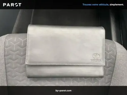 Photo 19 Toyota Yaris 116h Dynamic MY22