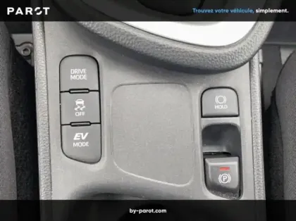 Photo 17 Toyota Yaris 116h Dynamic MY22