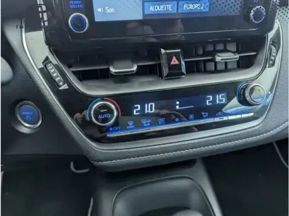 Photo 19 Toyota Corolla Hybride 122h Dynamic