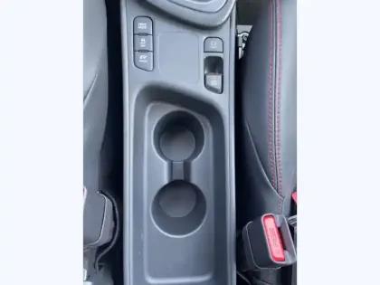 Photo 12 Toyota Yaris Hybride 130h GR SPORT