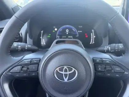 Photo 14 Toyota Yaris Hybride 1.5 HYBRID 130H DESIGN AUTO 2WD