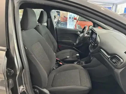 Photo 26 Ford Fiesta Gén. V Ph1 Evo ST-Line 5