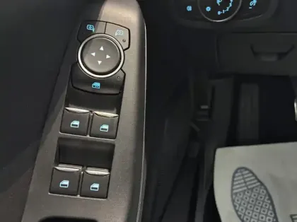 Photo 5 Ford Fiesta Gén. V Ph1 Evo ST-Line 5