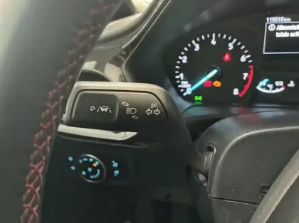 Photo 14 Ford Fiesta Gén. V Ph1 Evo ST-Line 5