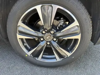 Photo 11 Lexus UX Gén. I Ph1 Premium Edition 5