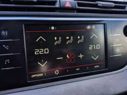 Photo 32 Citroën C4 Picasso PureTech 130 S&S EAT8 Business +