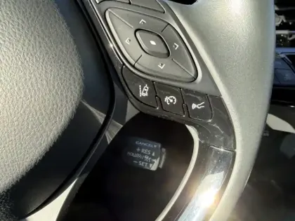 Photo 9 Toyota C-HR 1.8 Hybride 122 Design