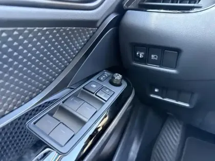 Photo 29 Toyota C-HR 1.8 Hybride 122 Design