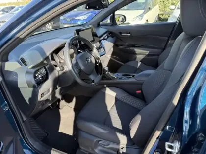 Photo 18 Toyota C-HR 1.8 Hybride 122 Design