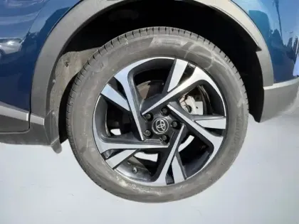 Photo 8 Toyota C-HR 1.8 Hybride 122 Design