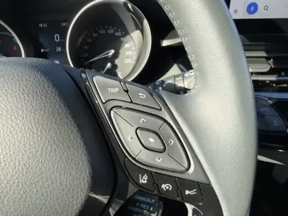 Photo 16 Toyota C-HR 1.8 Hybride 122 Design