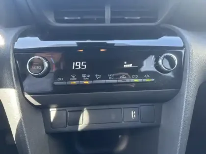 Photo 20 Toyota Yaris Hybride 116h design