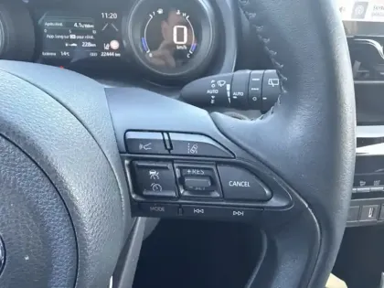 Photo 15 Toyota Yaris Hybride 116h Design pack