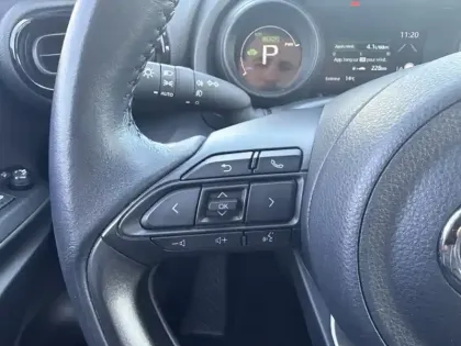 Photo 16 Toyota Yaris Hybride 116h Design pack