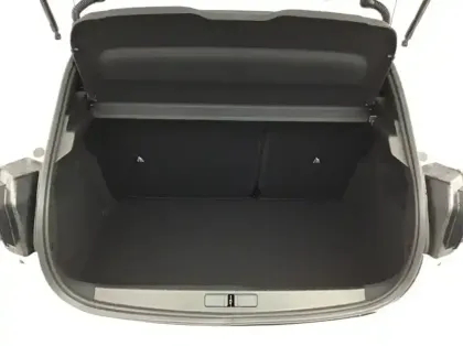 Photo 9 Peugeot 208 Nouvelle Hybrid 136 e-DCS6 Allure