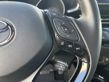 Photo 14 Toyota C-HR 1.8 HYBRIDE 122 DESIGN