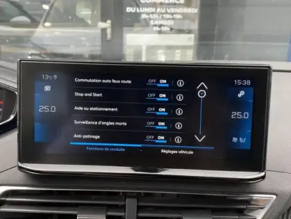 Photo 9 Peugeot 3008 II PureTech 130 S&S EAT8 Allure