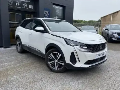 Photo 20 Peugeot 3008 II PureTech 130 S&S EAT8 Allure